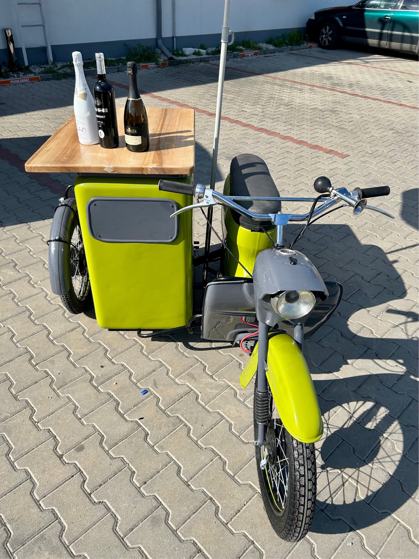 ČZ — sidecar bar